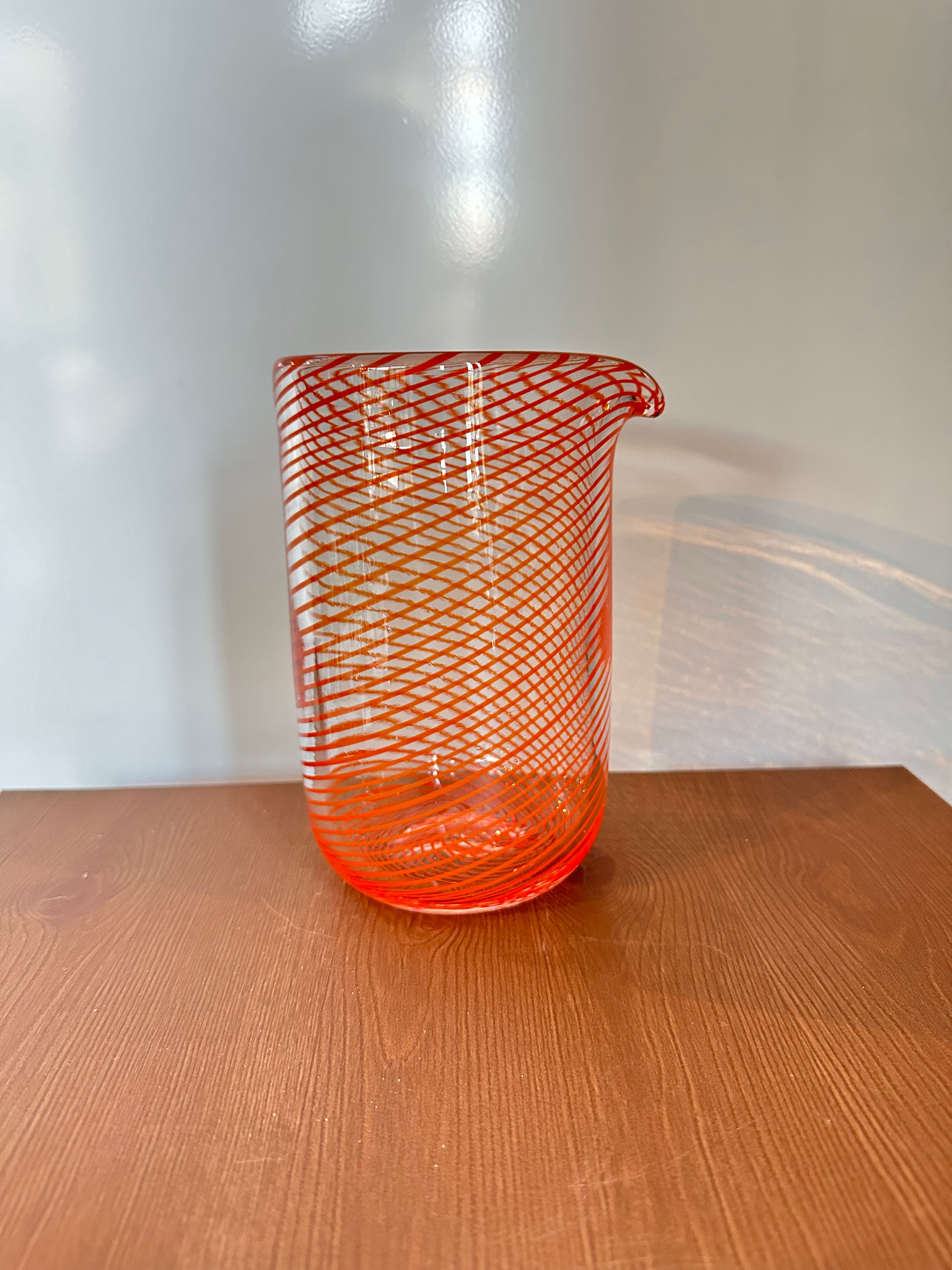 Single Color Mixing Glass by Robin Mix