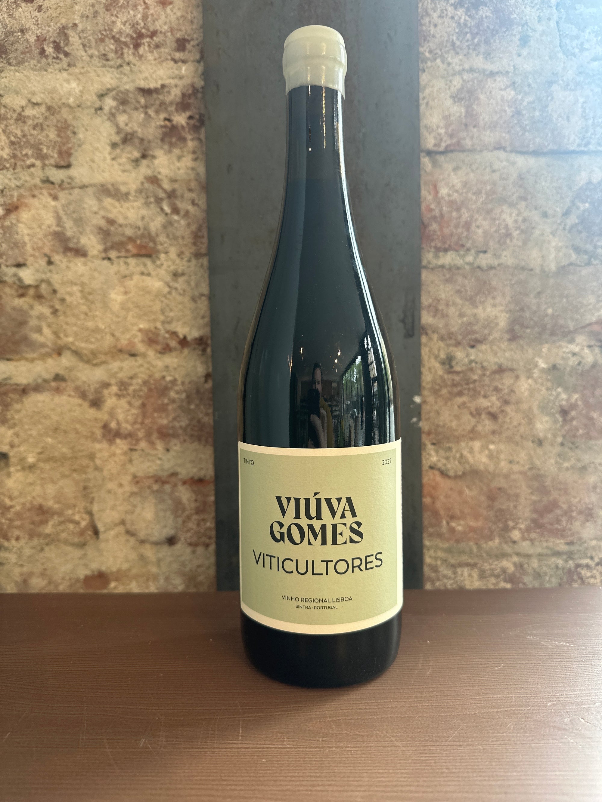 Viúva Gomes, "Viticultores" Tinto 2022 (Lisbon, Portugal) 750ml