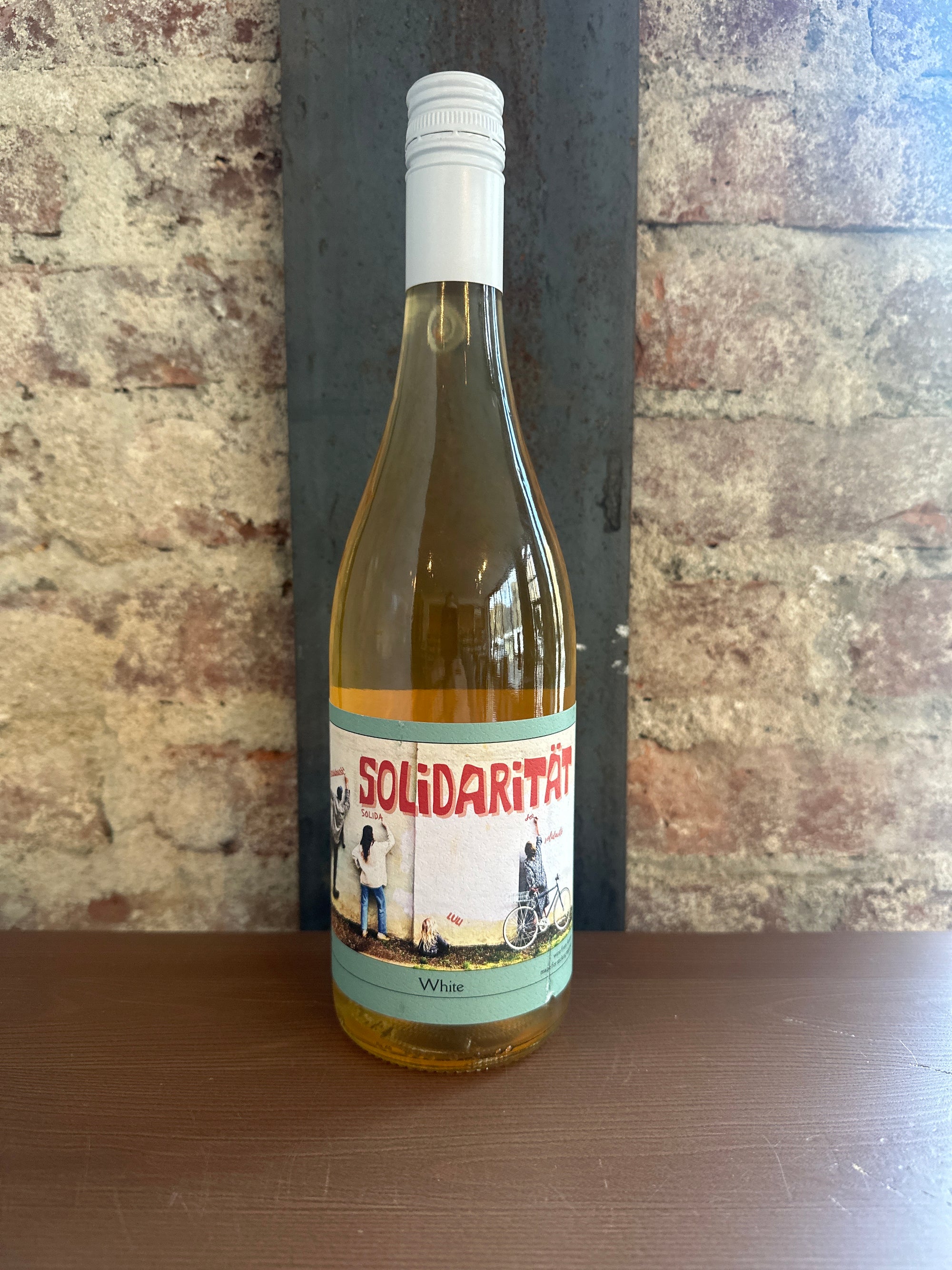 Weninger. Solidaritat White 2024 (Austria-Hungary) 750ml