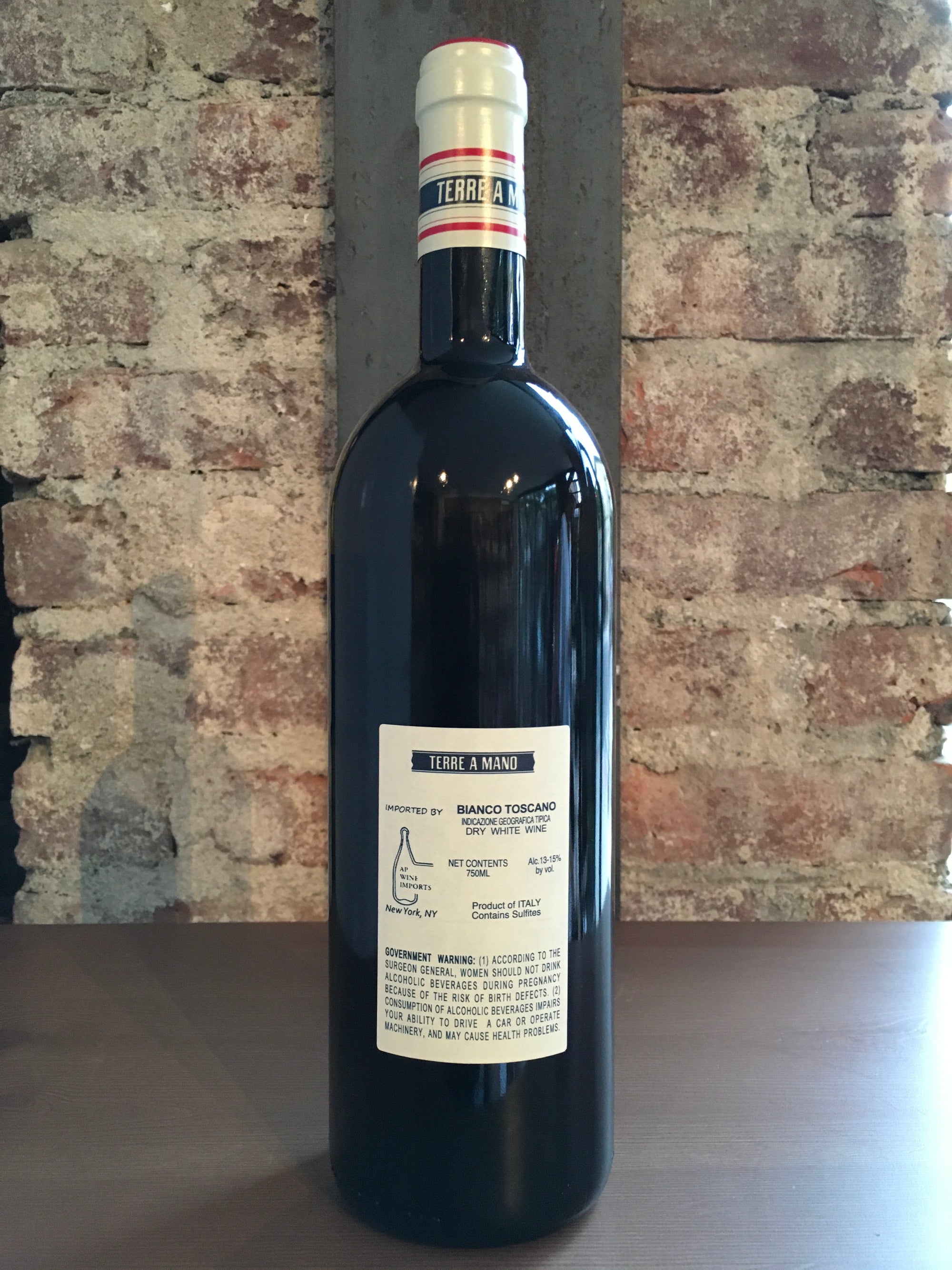 Fattoria di Bacchereto, "Terre a Mano" Sassocarlo Bianco 2019 (Tuscany, Italy) 750ml