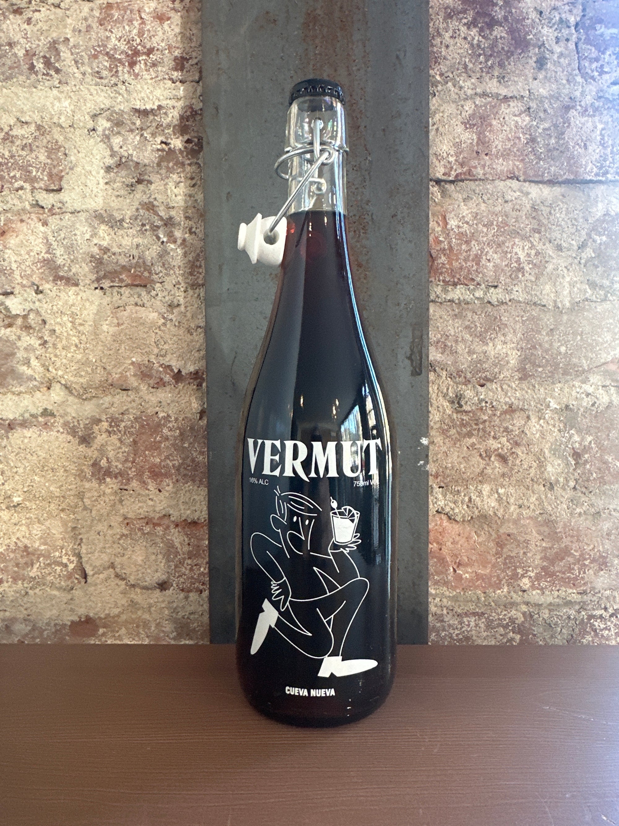 Cueva Nueva, Red Vermouth (Spain) 750ml