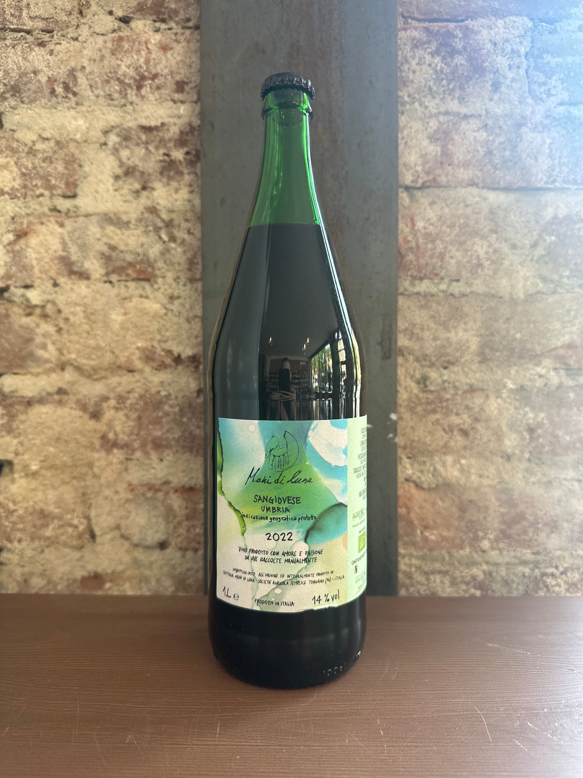Mani di Luna, Sangiovese 2022 (Umbria, Italy) 1L