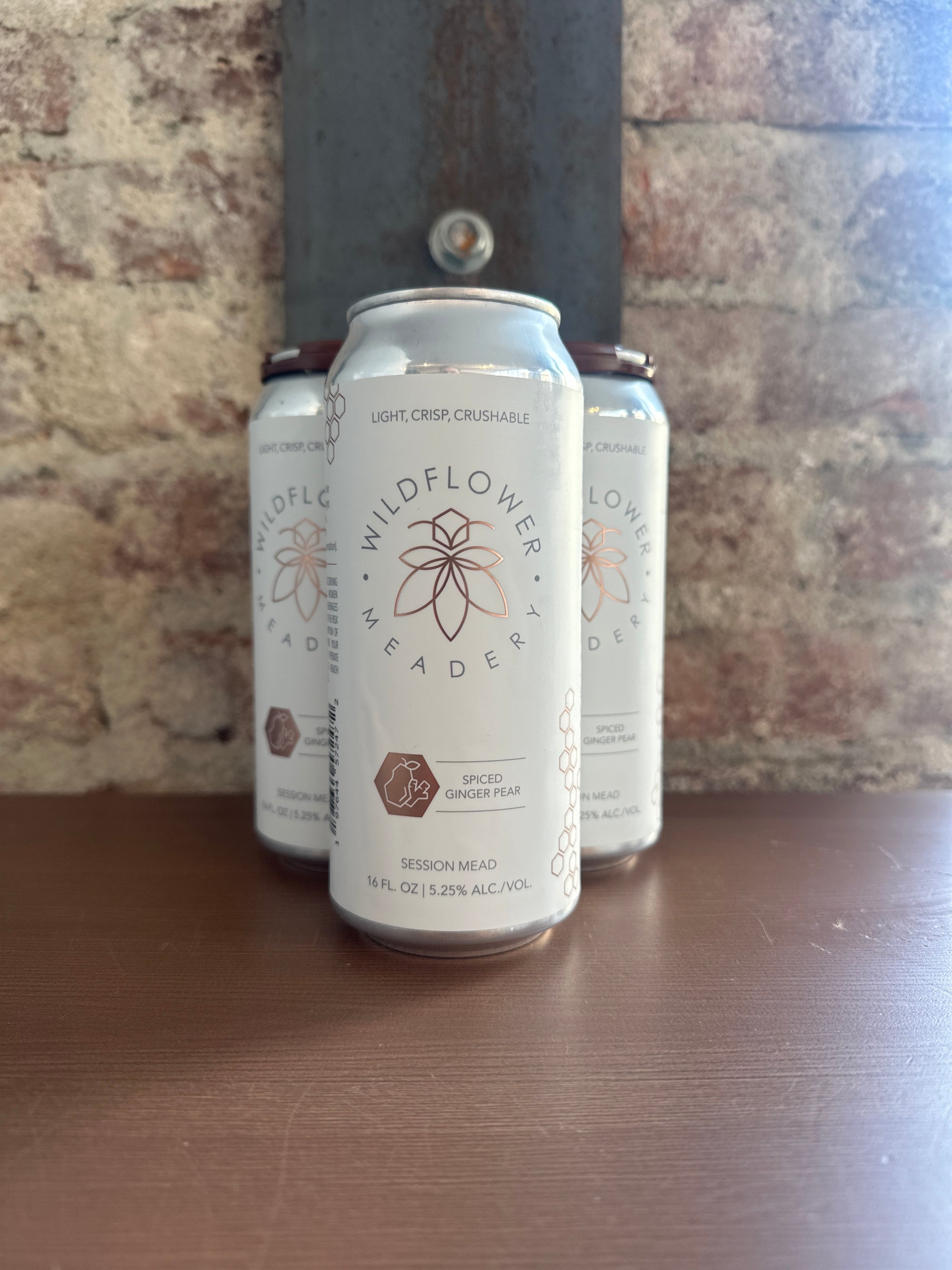 Wildflower Meadery, Spiced Ginger Pear Session Mead (New York) 16oz CAN