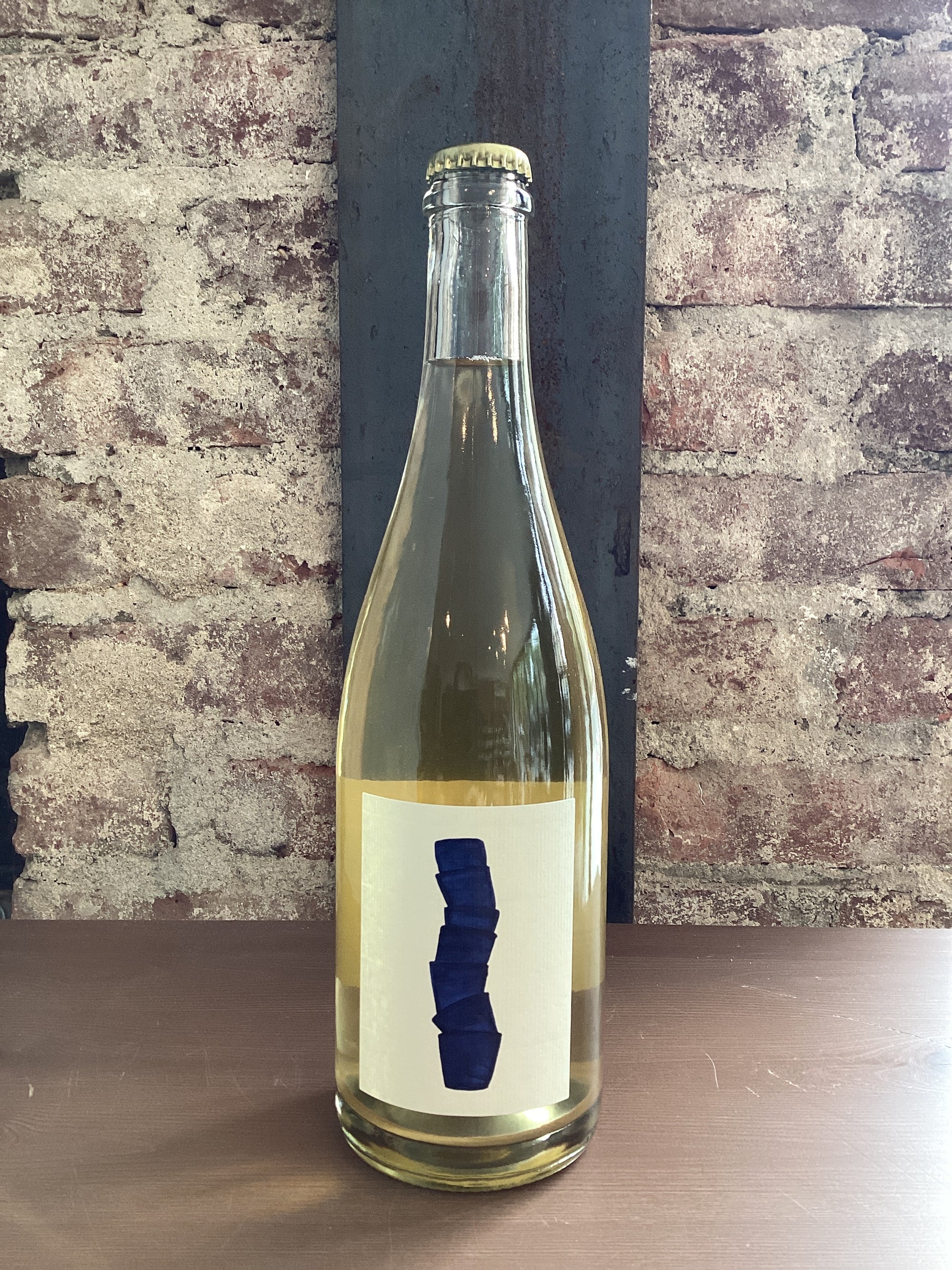Barbichette Wines, "Claro Que Si!" Pet Nat 2024 (Finger Lakes, NY) 750ml