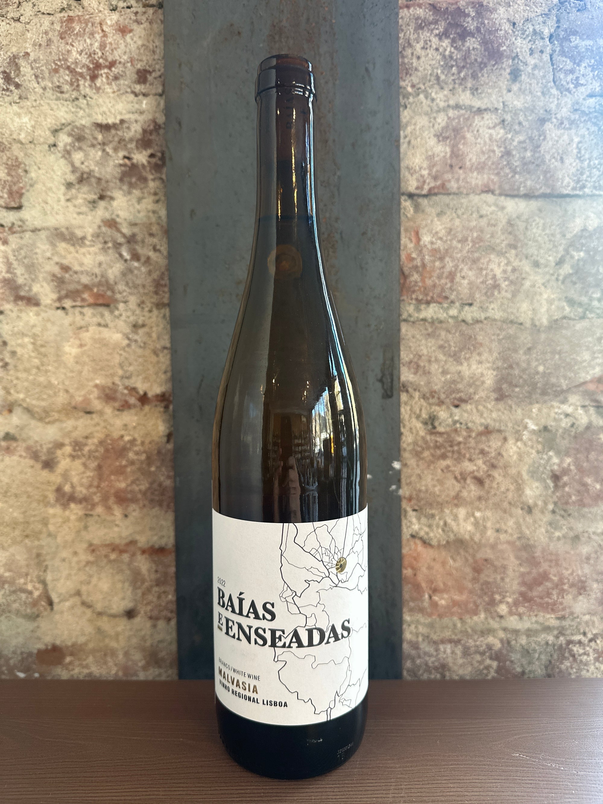 Baias e Enseadas, Reserva Malvasia de Colares 2022 (Lisbon, Portugal) 750ml