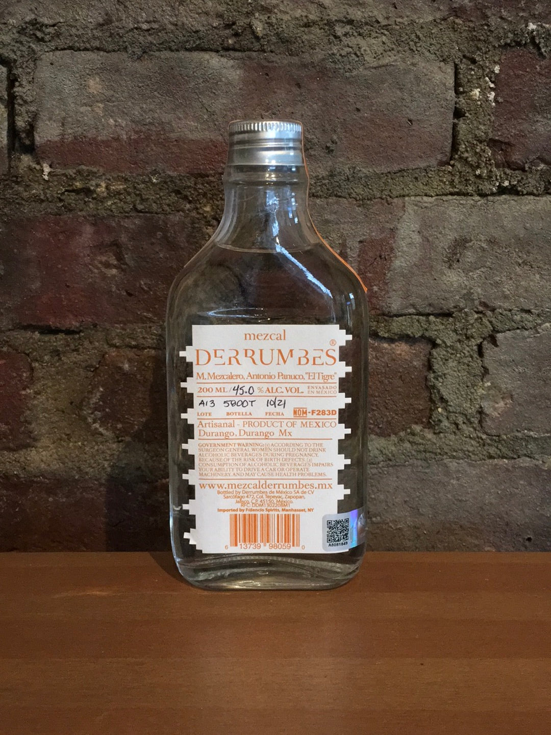 Derrumbes, Durango Joven Mezcal (Mexico) 200ml Flask