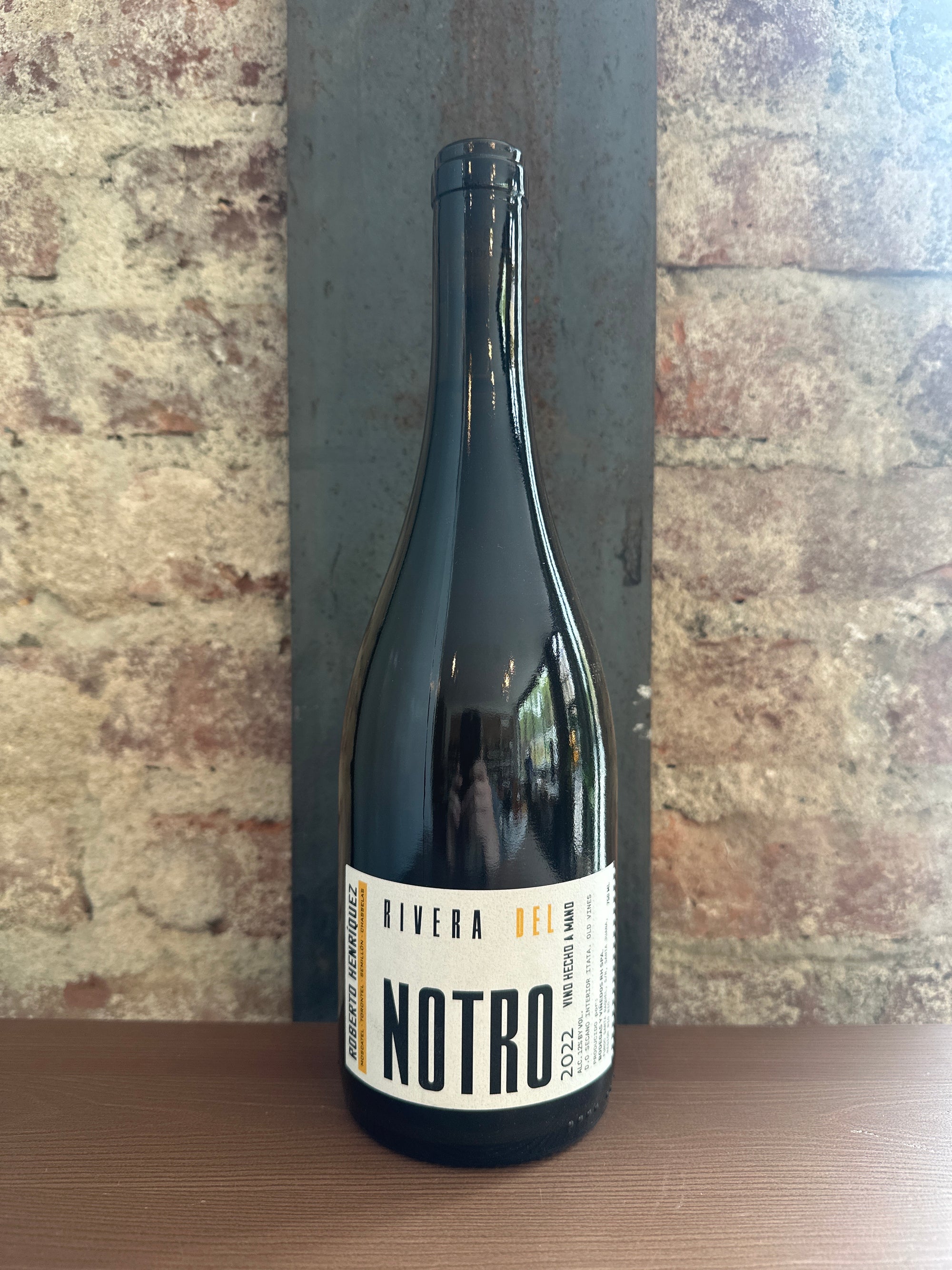 Roberto Henriquez, Rivera del Notro Orange 2022 (Itata Valley, Chile) 750ml