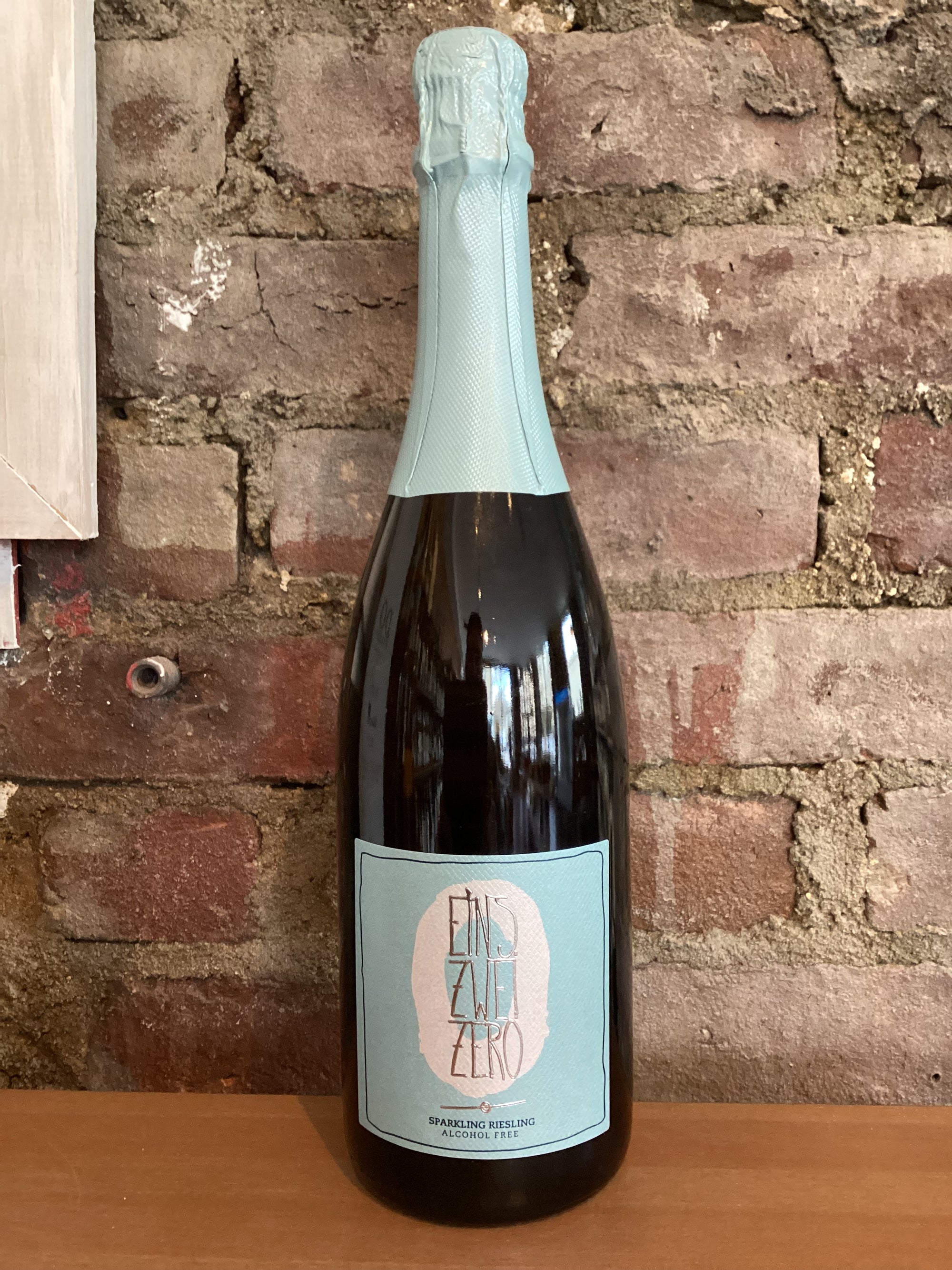 Weingut Leitz, "Eins, Zwei, Zero" Alcohol Removed Sparkling Riesling NV (Germany) 750ml