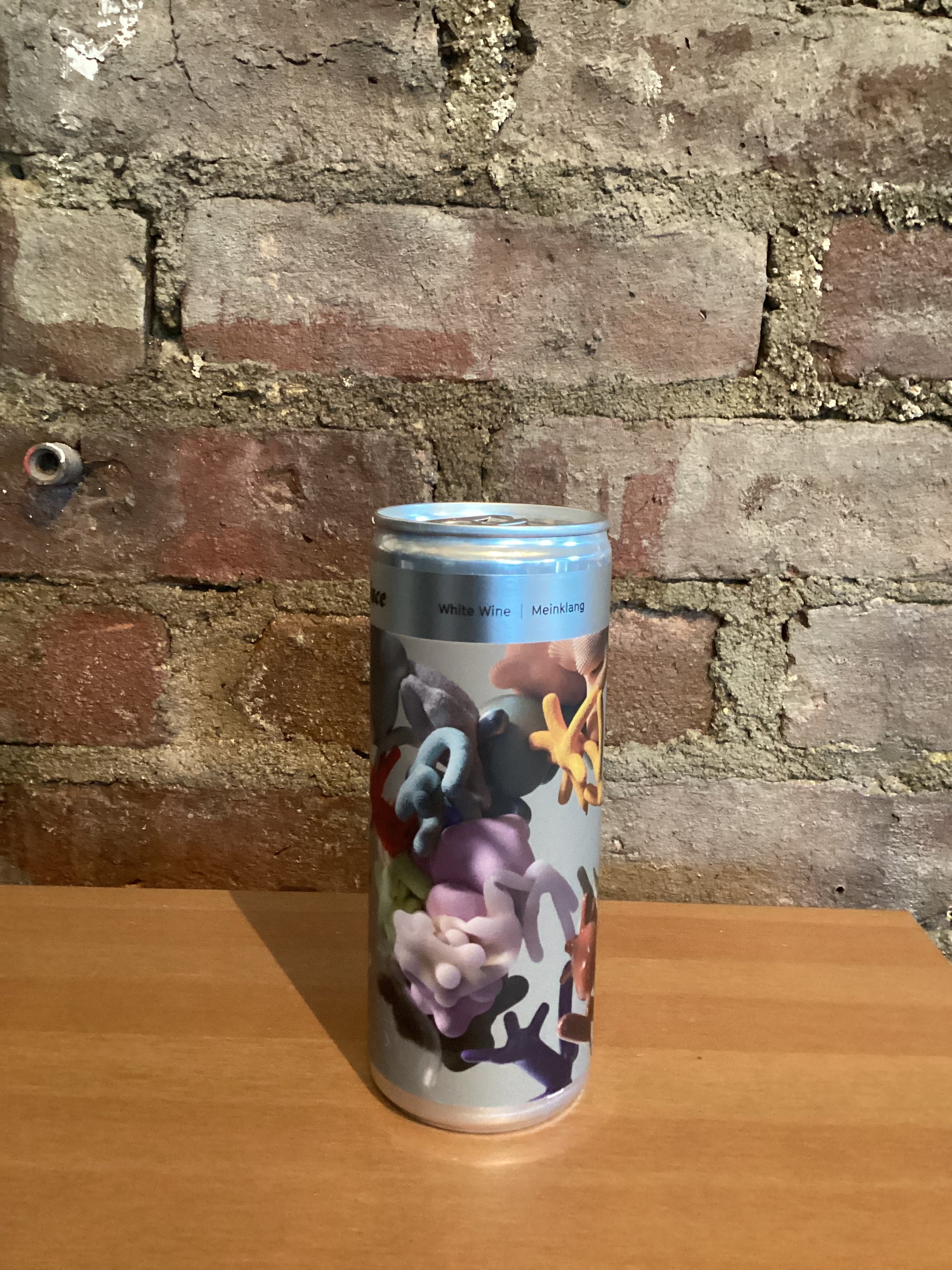 Djuce, Gruner Veltliner Knusprig NV (Austria) 250ml CAN