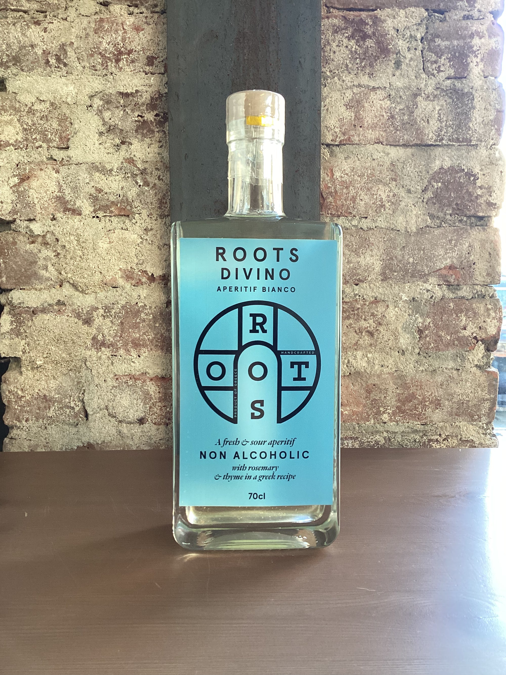 Roots Divino, Nonalcoholic Aperitivo Bianco (Greece) 700ml